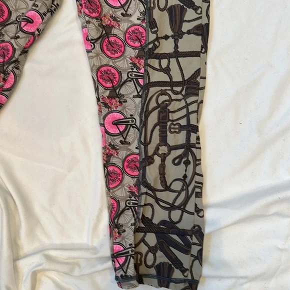 Maaji workout pants. Good condition, never worn. Size Medium - Picture 4 of 8